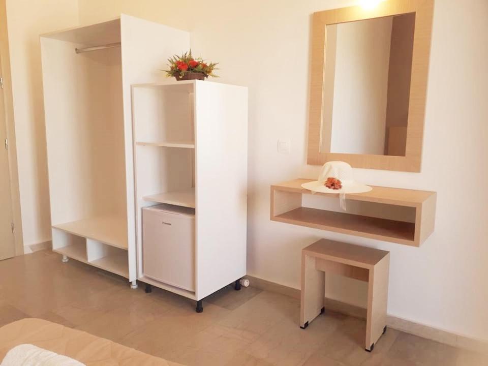 Lefkimi Hotel Kávos Buitenkant foto